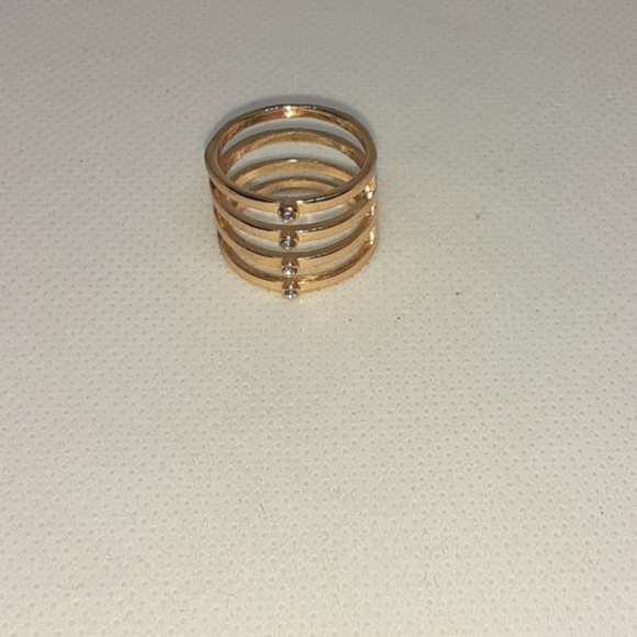 Ring - Picture 1 of 2